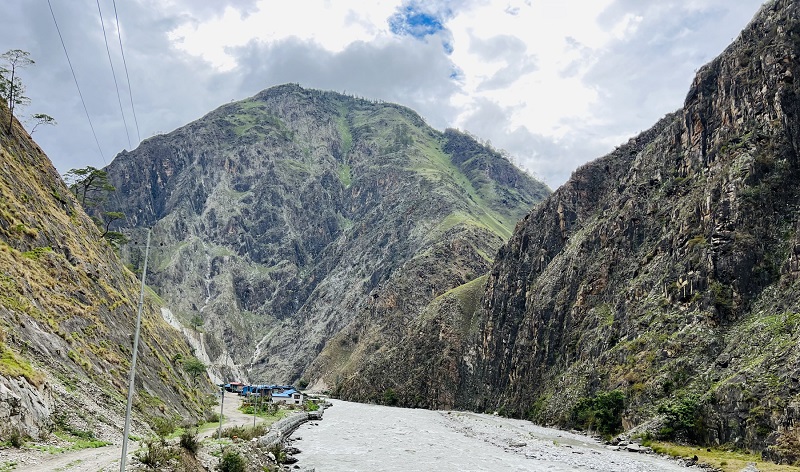 भेरी नदीमा ट्याक्टर खस्दा दुई जनाको मृत्यु, तीन घाइते